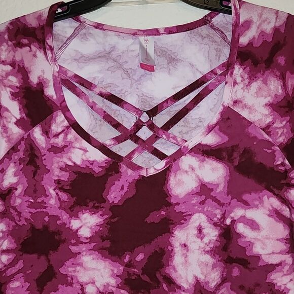 No Boundaries Womens Top Size XL (15-17) purple tie dyed with criss-cross chest - Picture 2 of 3